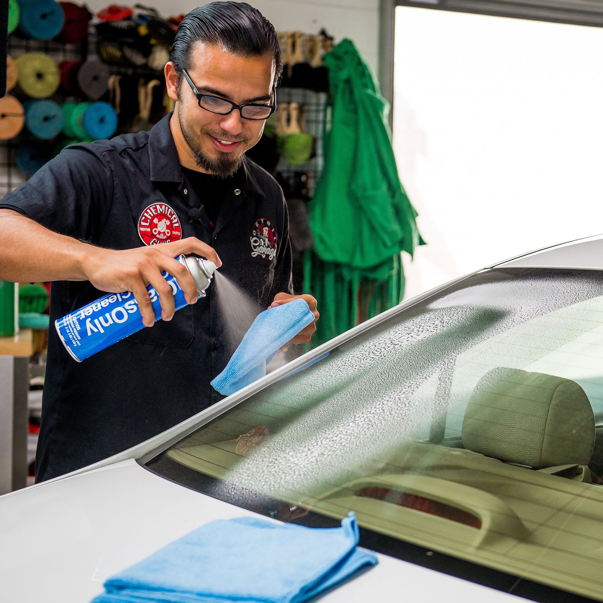 Glass Only Easy to Use Foaming Aerosol Cleaner Spray - Image 7